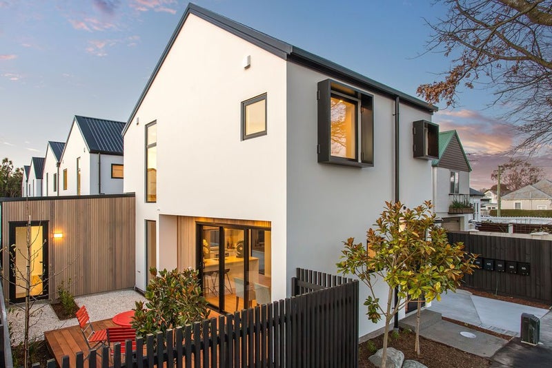 Modern Living in the Heart of Saint Albans63620865427969111