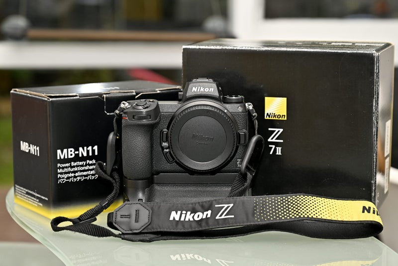 Nikon Z7 II Body with MB-N1163620946289921111