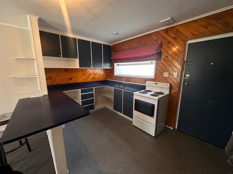 Trentham, 2 bedrooms63621202685954112