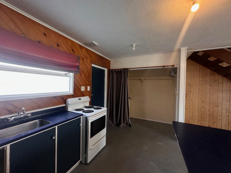 Trentham, 2 bedrooms63621202685954114