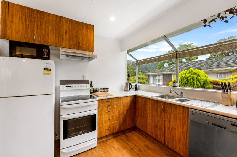 Wainuiomata, 2 bedrooms63621286560770111