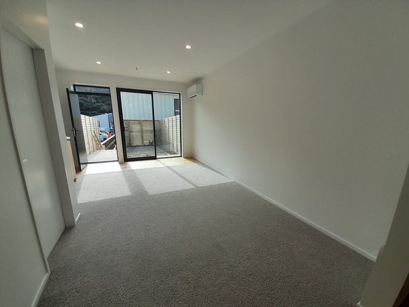 Stokes Valley, 2 bedrooms63621286636547113