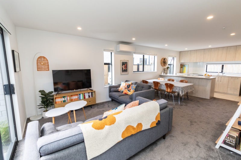 Trentham, 3 bedrooms63621531070081111