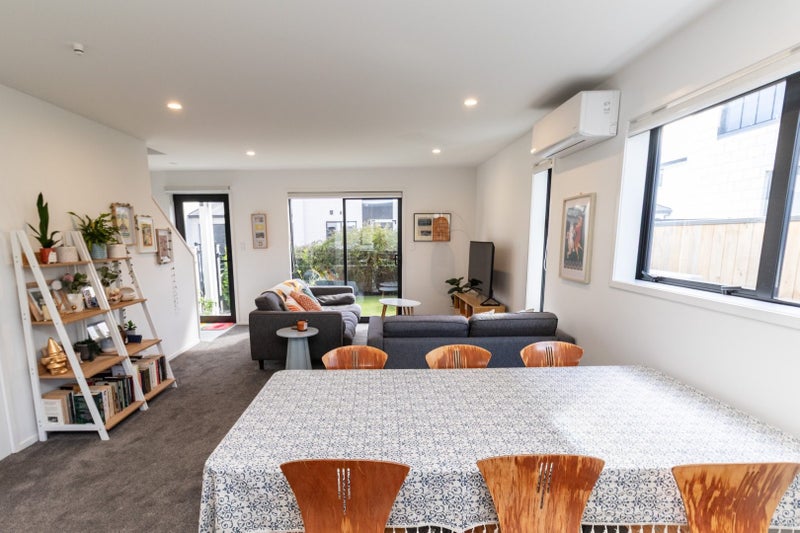 Trentham, 3 bedrooms63621531070081114