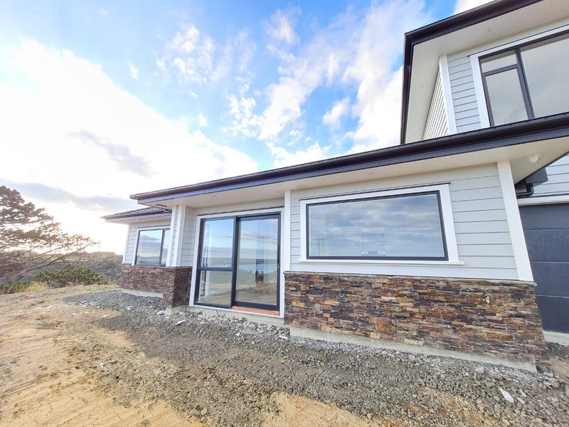 Waiwera, 2 bedrooms63621861125251111