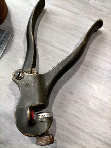 Saw tooth setter Carousel 8