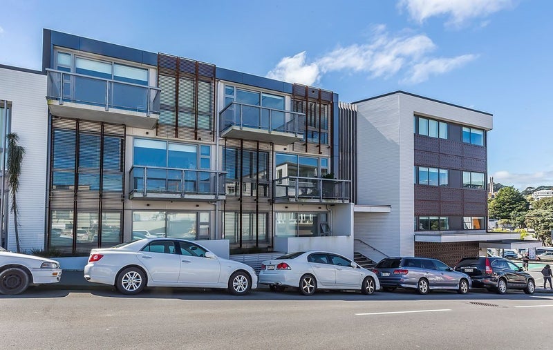 Newtown, 1 bedroom63621861151746113