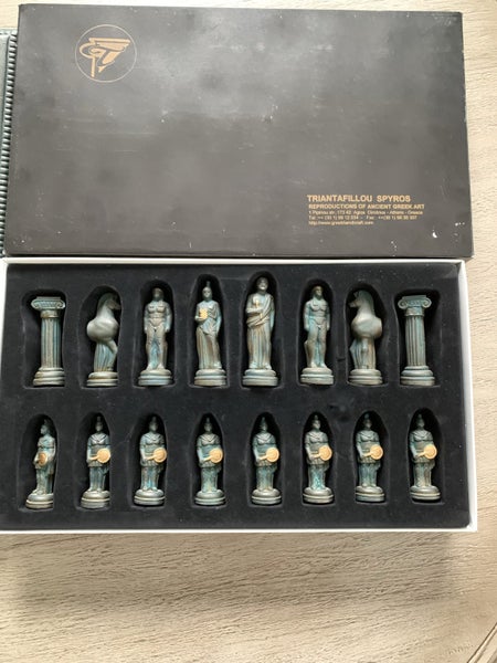Chess set (collectable)63622094340227114