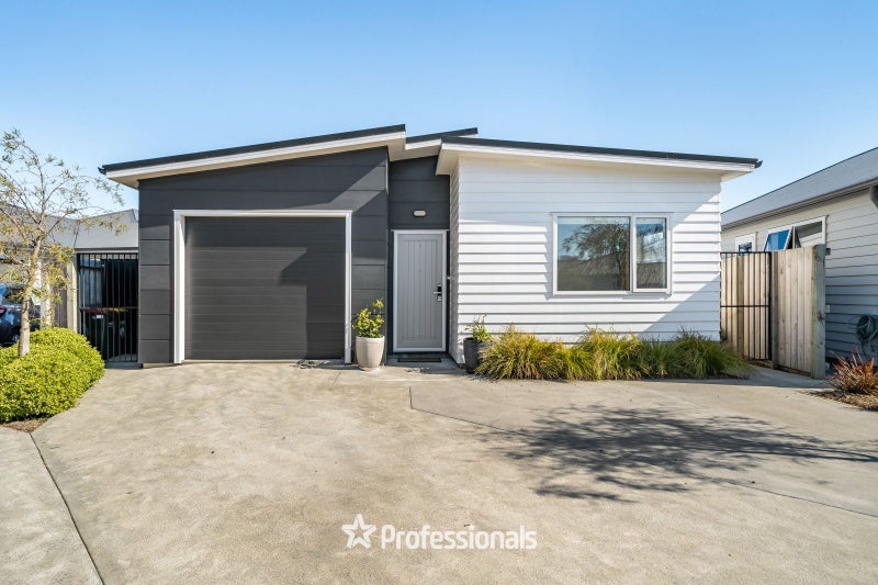 THE HOME YOU'VE BEEN WAITING FOR63622095124737111