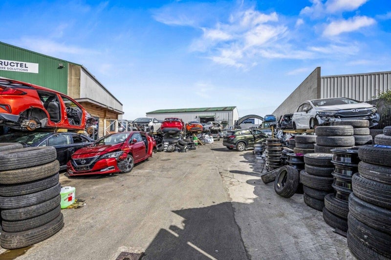 Rare Heavy Industrial – Ready for Action!63622408840321112