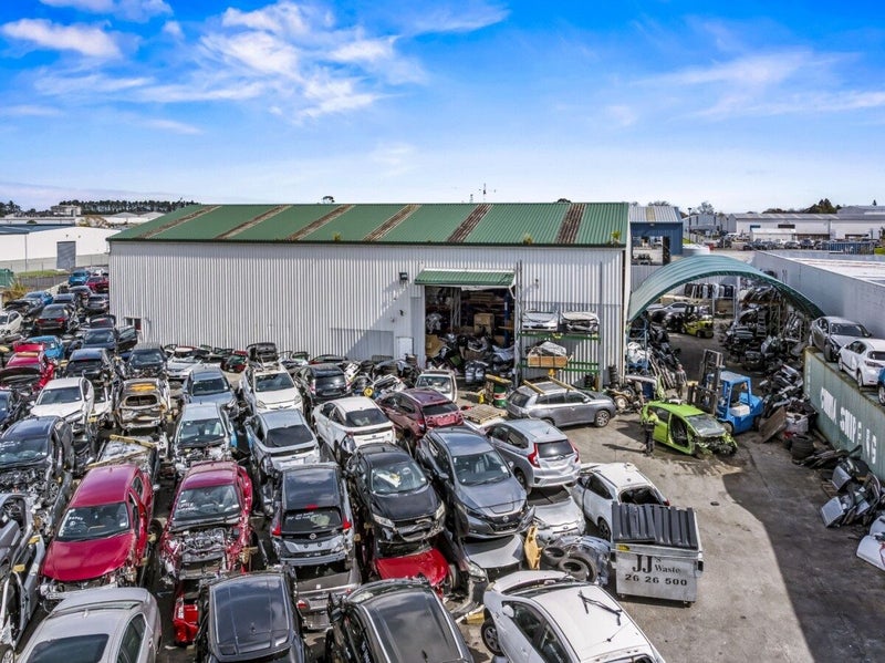 Rare Heavy Industrial – Ready for Action!63622408840321113