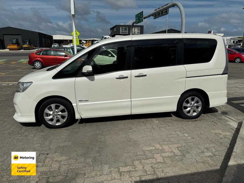 2013 Nissan Serena63622489183107114
