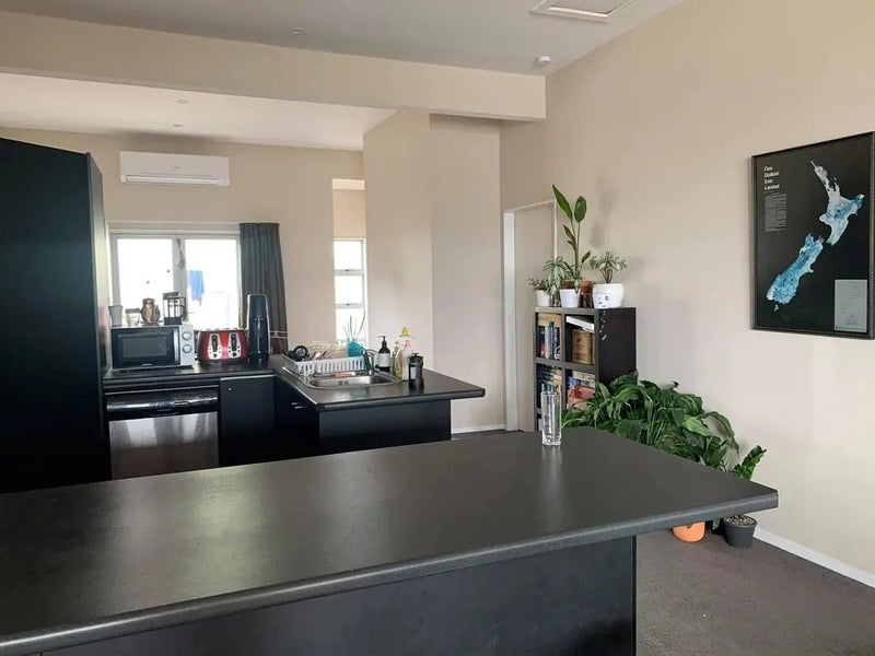 Thorndon, 3 bedrooms63623160603650113