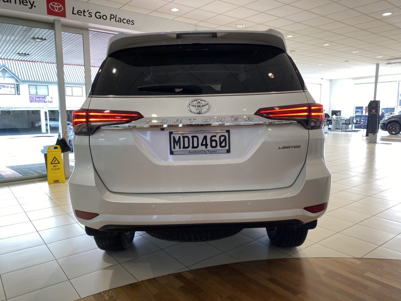2019 Toyota Fortuner 4WD LIMITED 2.8DT SUV/5 6A...63623328592131114
