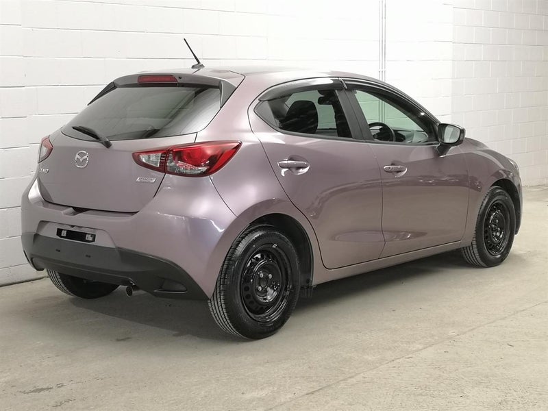 2015 Mazda Demio /2 1.3L Skyactive super low km...63623328658817111