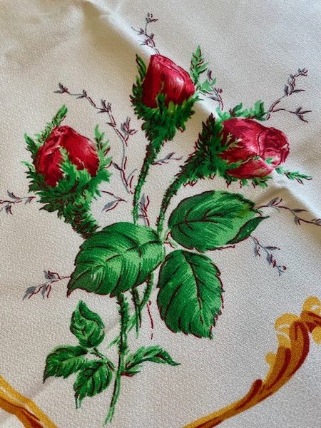A fabulous German made Tablecloth & 6 matching serviettes (new, but Vintage) Carousel 1