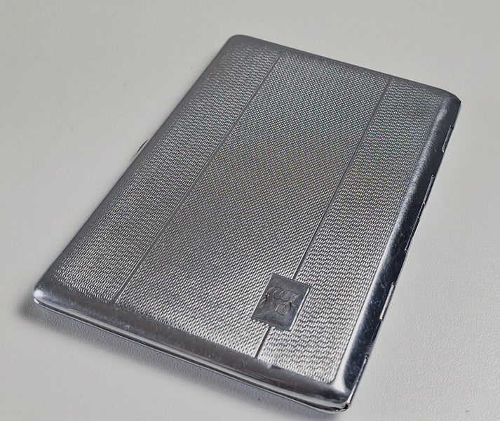 +++ VINTAGE " SEIGNEUR - ENGLAND " CIGARETTE CASE +++ Carousel 1