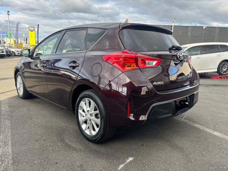 2014 Toyota Auris 150X Blackish Lounge63623579085698114
