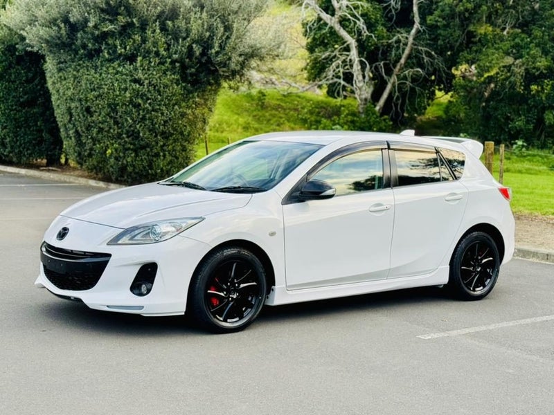 2013 Mazda Axela 15S SPORTS !! WHITE BEAUTY BEA...63624165526401113