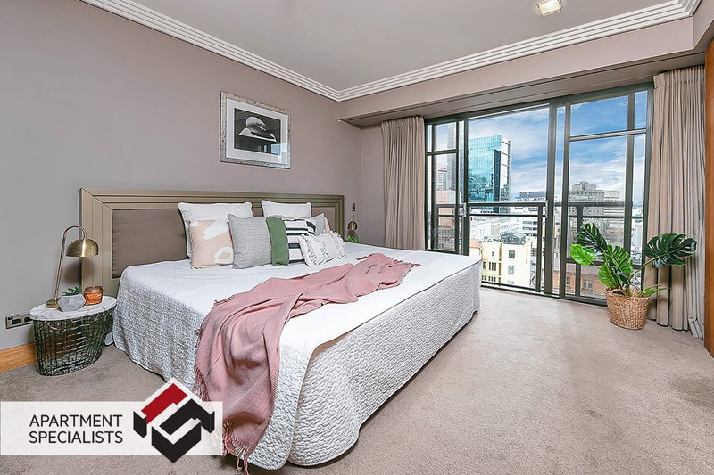 City Crash Pad Or Smart Airbnb Mine.63624166351618111