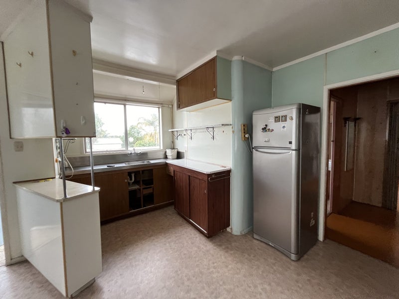 Onehunga, 2 bedrooms63624564158594114
