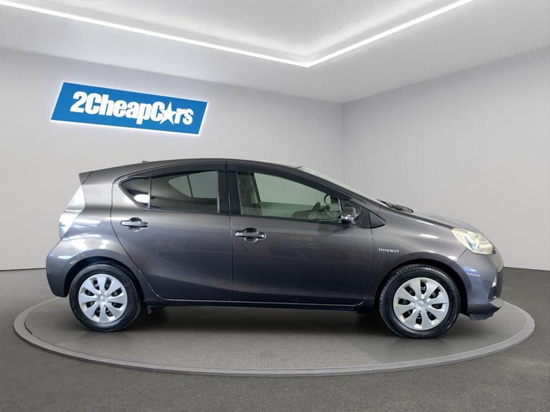 2012 Toyota Aqua Hybrid63624971214210113