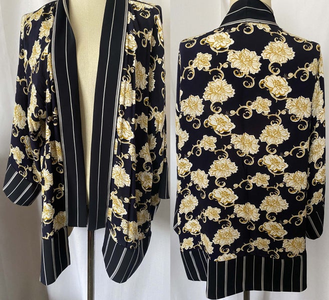 KIWI *REPERTOIRE* LAYERING PIECE – STATEMENT DUSTER JACKET (S/M) Carousel 1