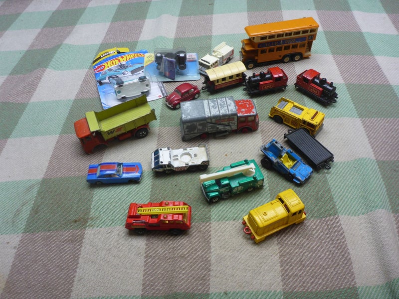 Awesome Old Vintage Diecast Toy Cars Bulk Mixed Lot Die Cast Toys Carousel 1