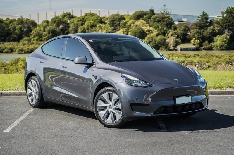 2022 Tesla Model Y NZ NEW GRANITE GREY LOW KMS63963982568194110