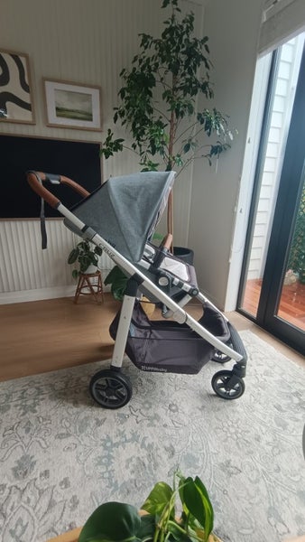 UPPAbaby Cruz - stroller Carousel 1
