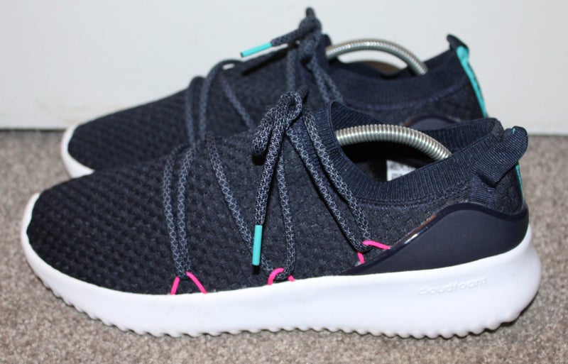 Adidas - Womens Ultimamotion (9.5 US Carousel 1
