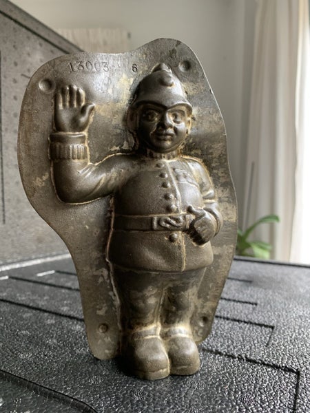 Super Rare Anton Reiche Bobby Policeman Metal Chocolate Mould pre-1940 Carousel 11