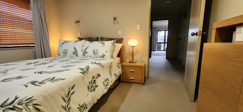 BEDROOM SUITE Carousel 2