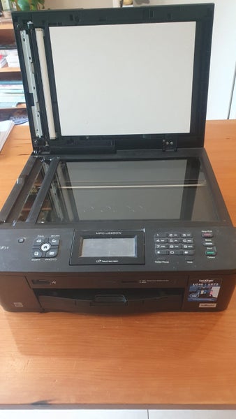 Brother MFC-J625DW Inkjet printer with FREE cartridges Carousel 5