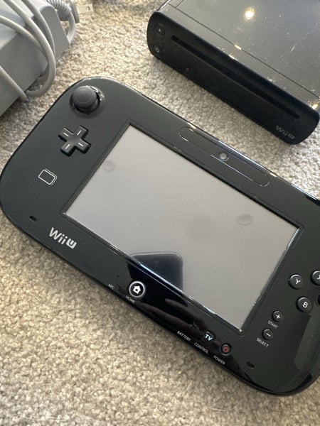 32 GB Nintendo Wii U Mariokart Premium Pack. Includes 2nd controller. All Mint! Carousel 2