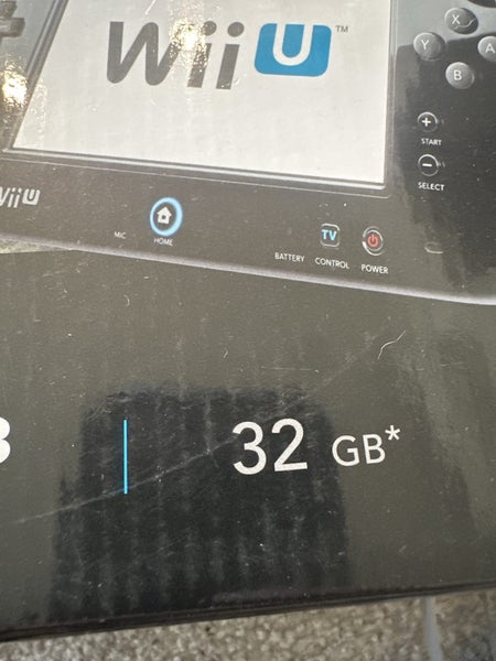 32 GB Nintendo Wii U Mariokart Premium Pack. Includes 2nd controller. All Mint! Carousel 9