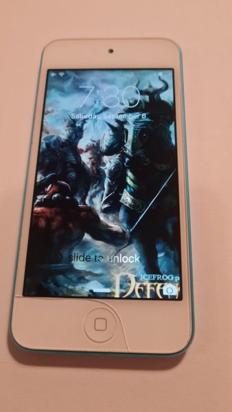 Ipod touch 5th gen, 32 gig Carousel 1