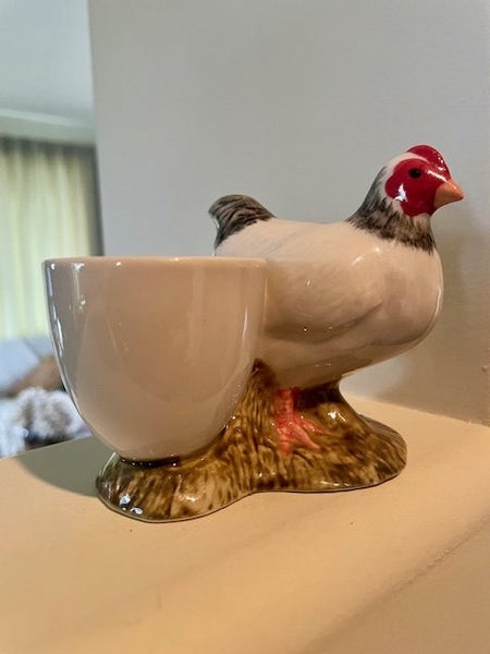 A fabulous UNUSED QUAIL brand Chookie Egg cup Carousel 1