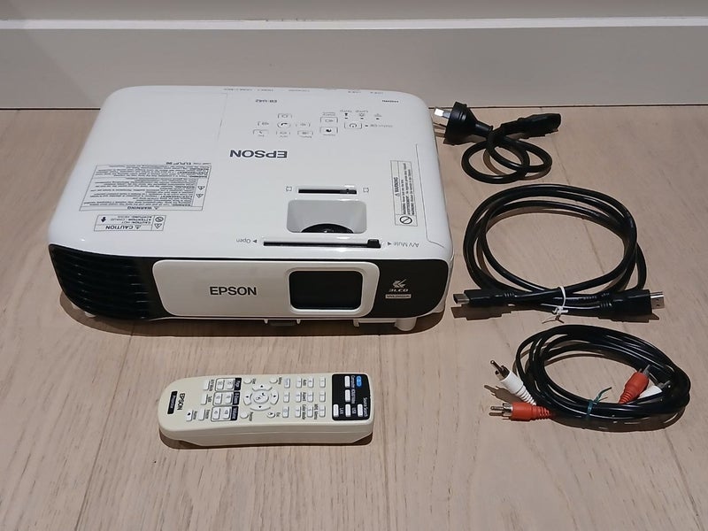 Epson EB-U42 WUXGA 3LCD Projector - as new, Remote + Bag + HDMI63823616124803110