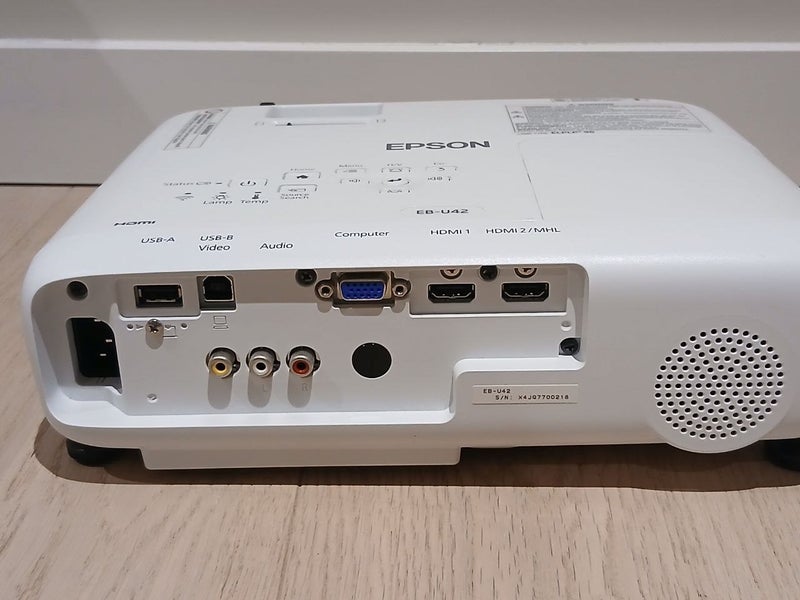 Epson EB-U42 WUXGA 3LCD Projector - as new, Remote + Bag + HDMI63823616124803112