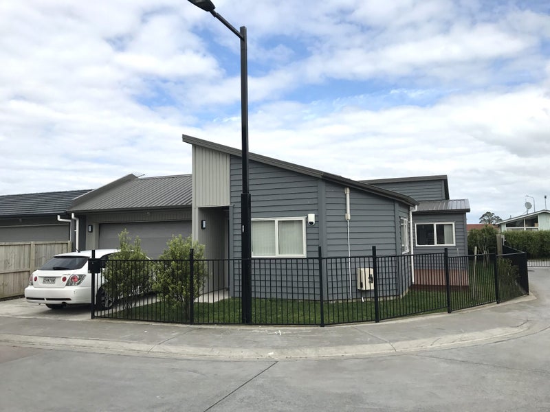 Image 1 of 14