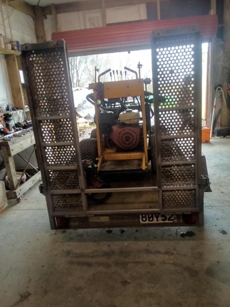 Dingo 500 Carousel 8