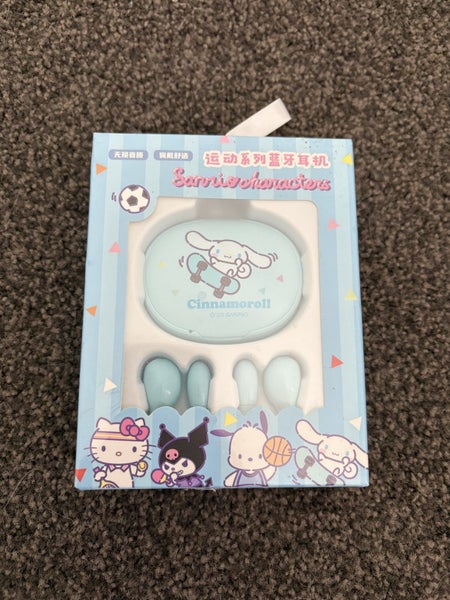 Sanrio Cinnamoroll Earphones - NEW Carousel 1