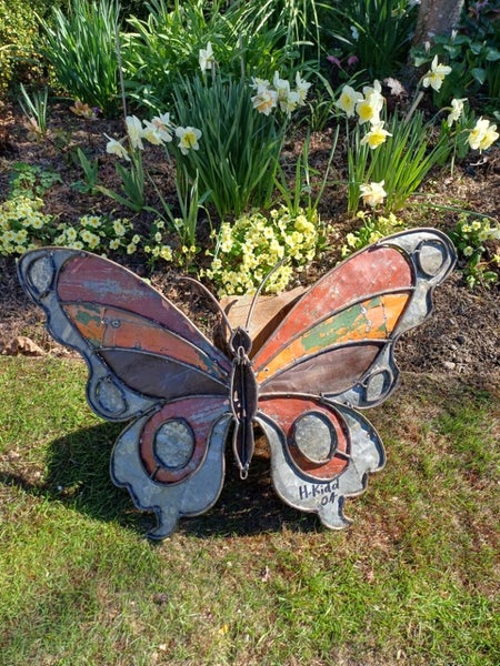 Metal garden Sculpture Carousel 2