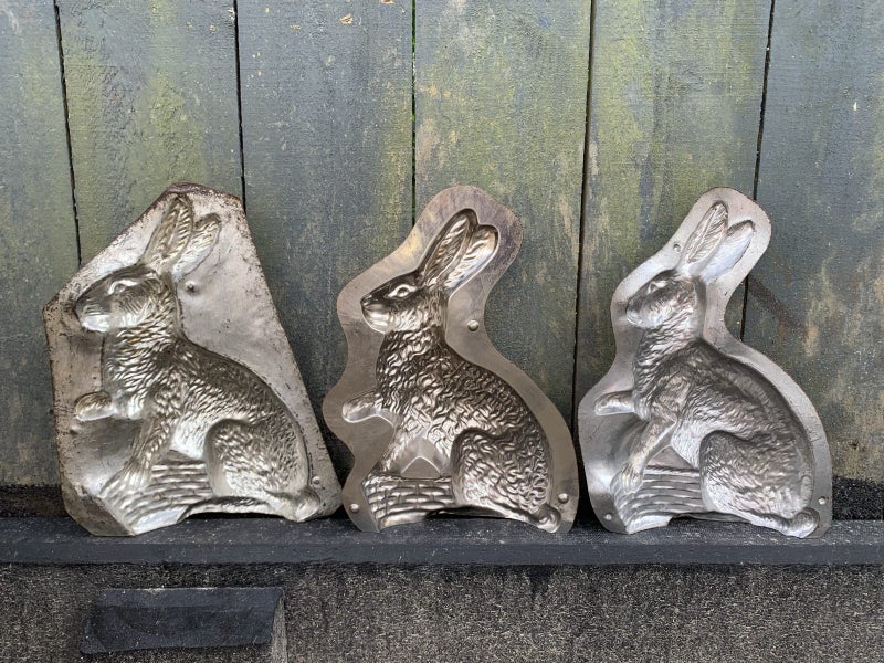 #3. - Vintage Antique Easter Rabbit Chocolate Candy Reiche Mould Carousel 12