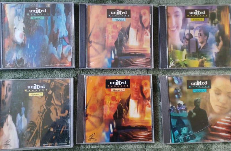 UNITED KARAOKE VIDEO CDs - 30 volumes Carousel 2