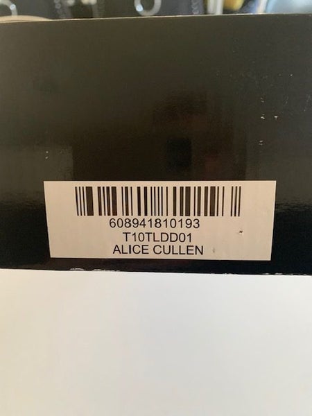 RARE 2010 Tonner Doll - Alice Cullen – Twilight Series Carousel 6