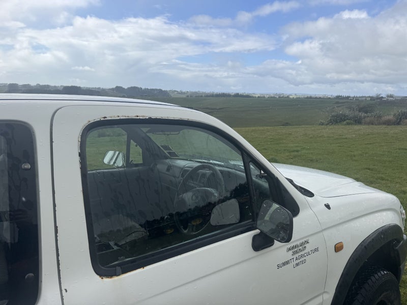 2004 Toyota Hilux E/C63654835412482114