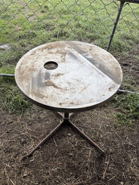 Round drinking tables Carousel 2