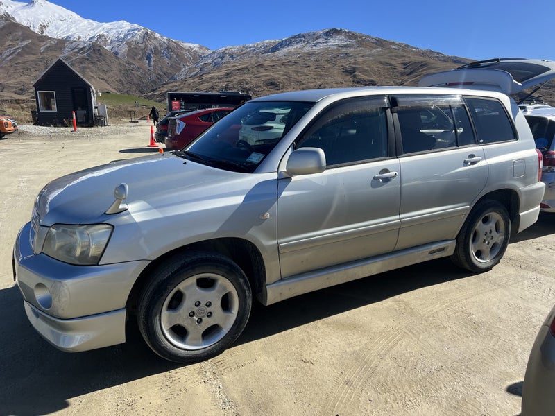 2004 Toyota Kluger63677365417731110